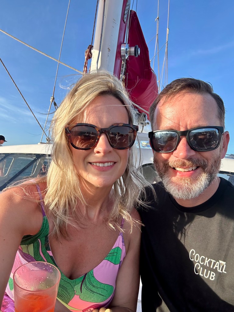 Red Sail Aruba, Subset Sail, Aruba